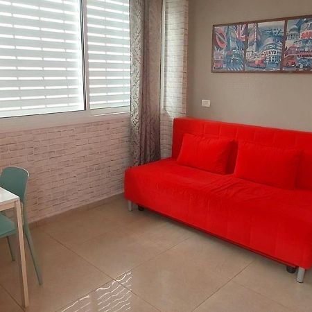 612 Apartment On The Beach Бат-Ям Екстер'єр фото