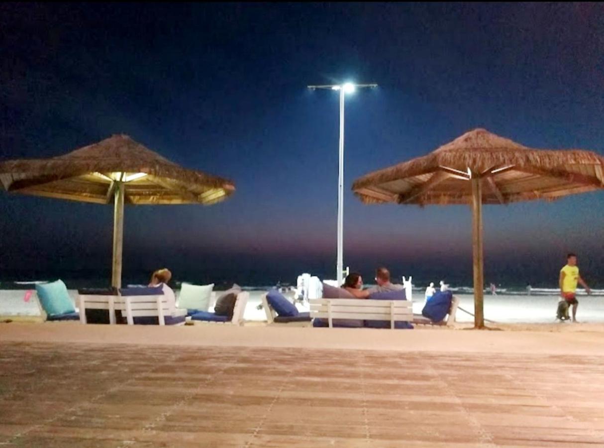 612 Apartment On The Beach Бат-Ям Екстер'єр фото
